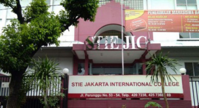 5 Universitas Terbaik dengan Aturan Daily English